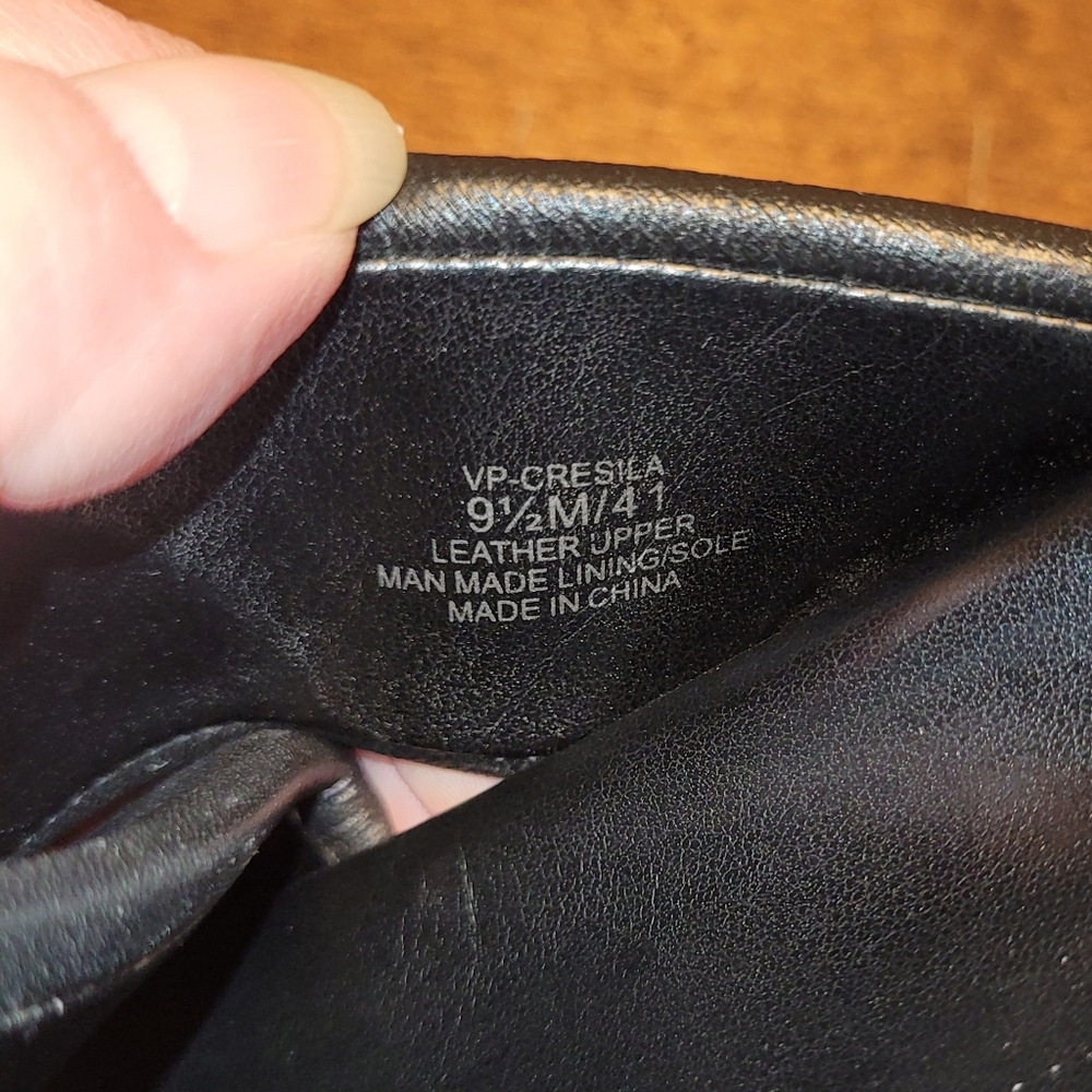 Vince Camuto VP-Cresila Black Leather Slide Sandals Women's Size 9-1/2M. - Picture 7 of 7